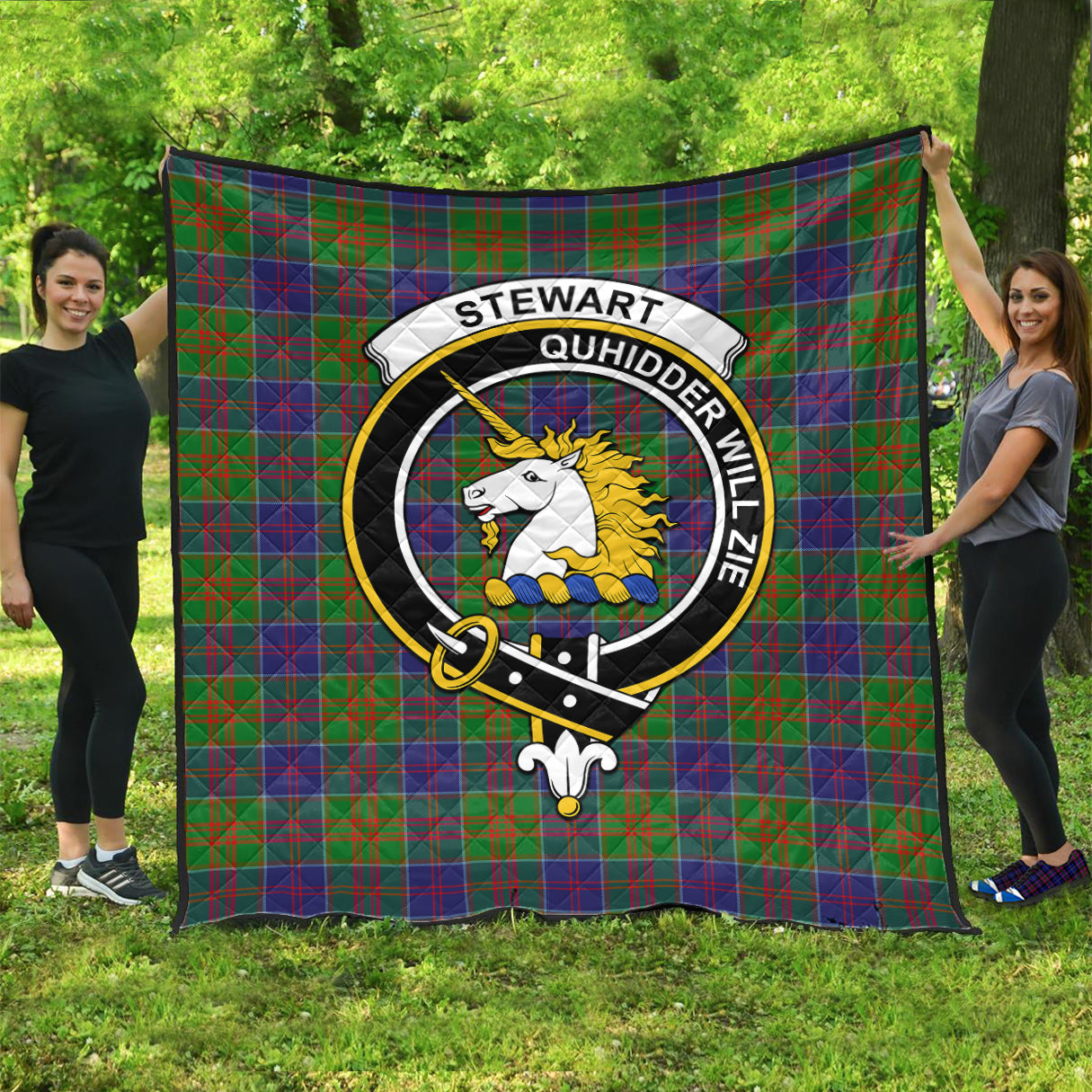 stewart-of-appin-hunting-modern-tartan-quilt-with-family-crest