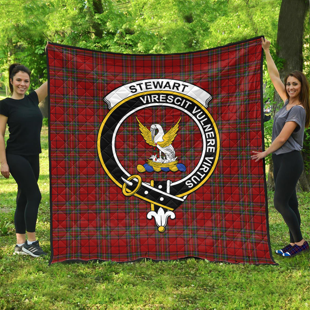 stewart-of-galloway-tartan-quilt-with-family-crest