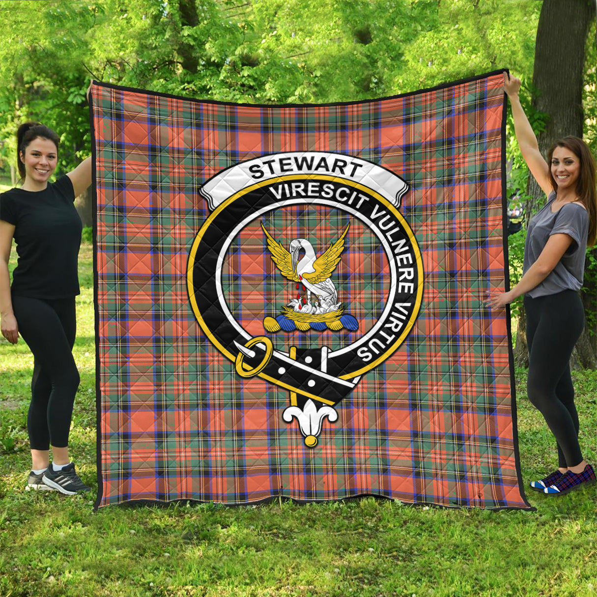 stewart-royal-ancient-tartan-quilt-with-family-crest