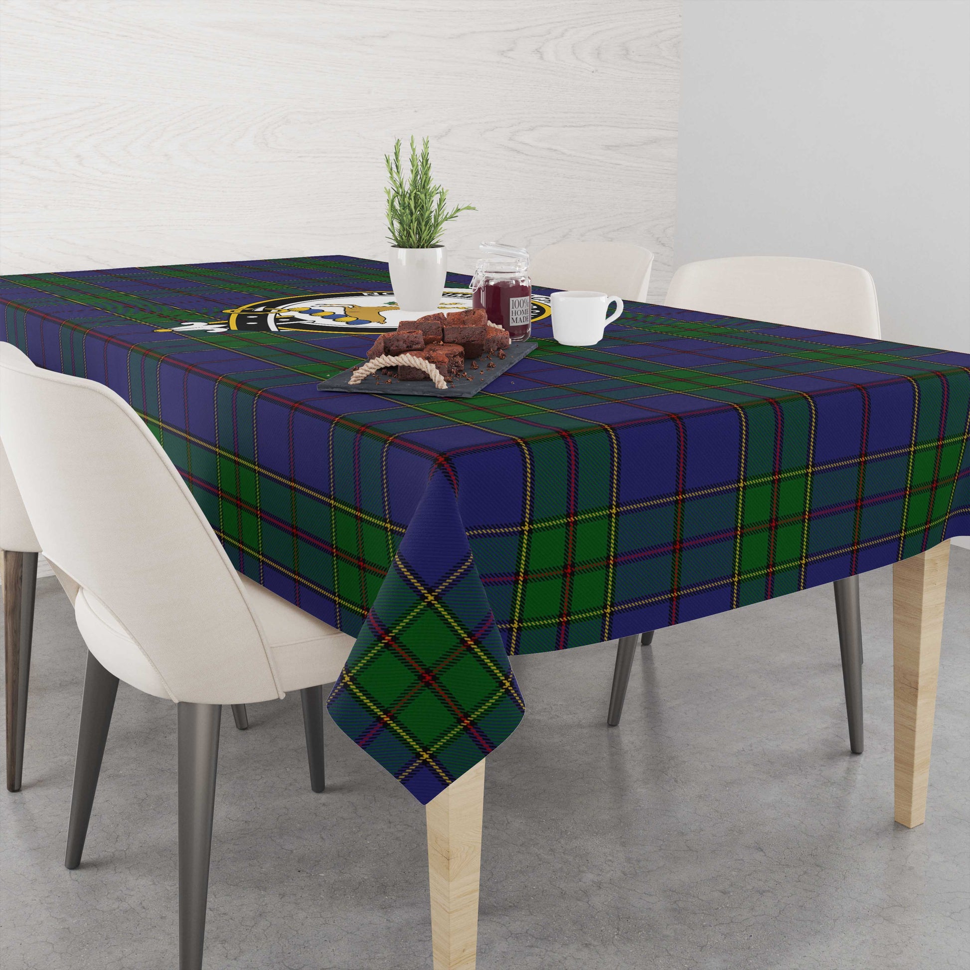 strachan-tatan-tablecloth-with-family-crest