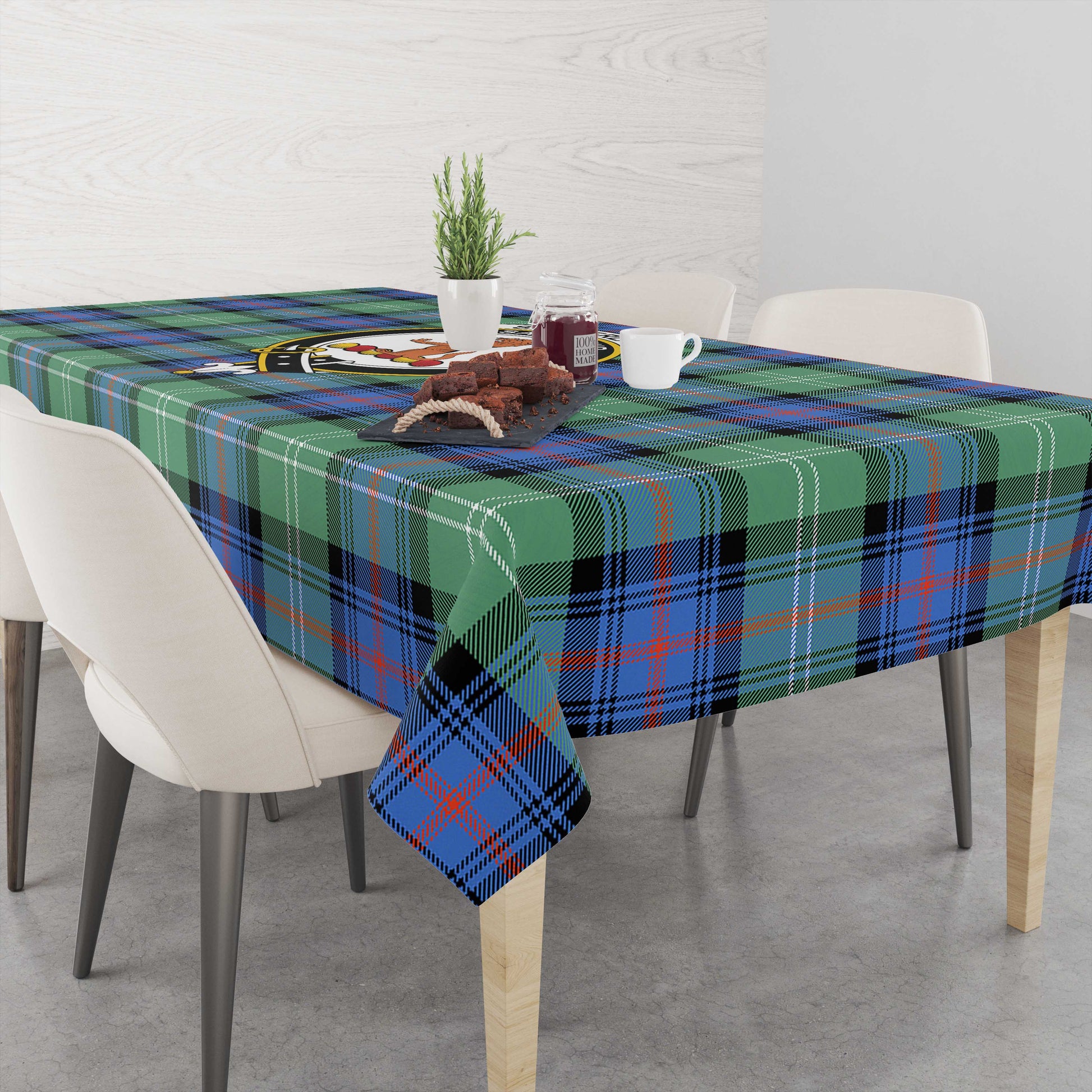 sutherland-ancient-tatan-tablecloth-with-family-crest