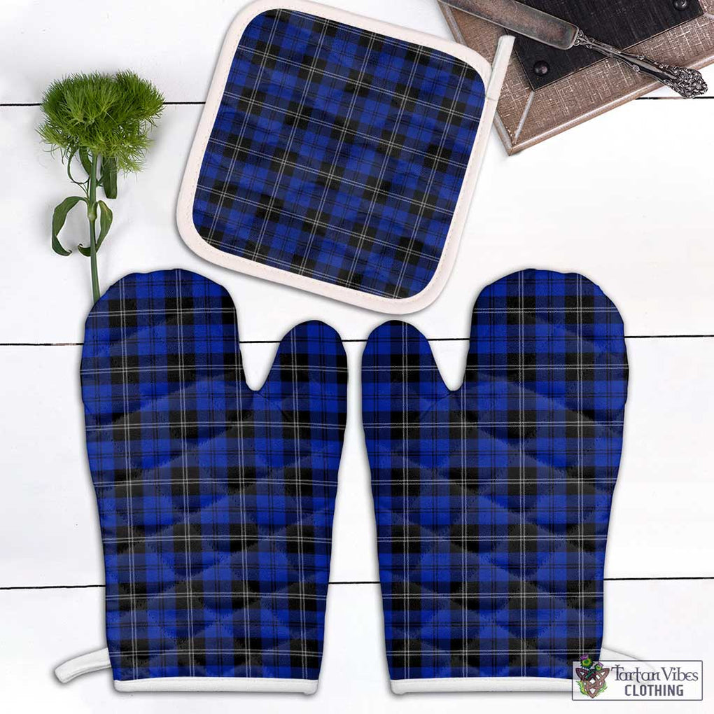 Swan Tartan Combo Oven Mitt & Pot-Holder Combo 1 Oven Mitt & 1 Pot-Holder White - Tartan Vibes Clothing