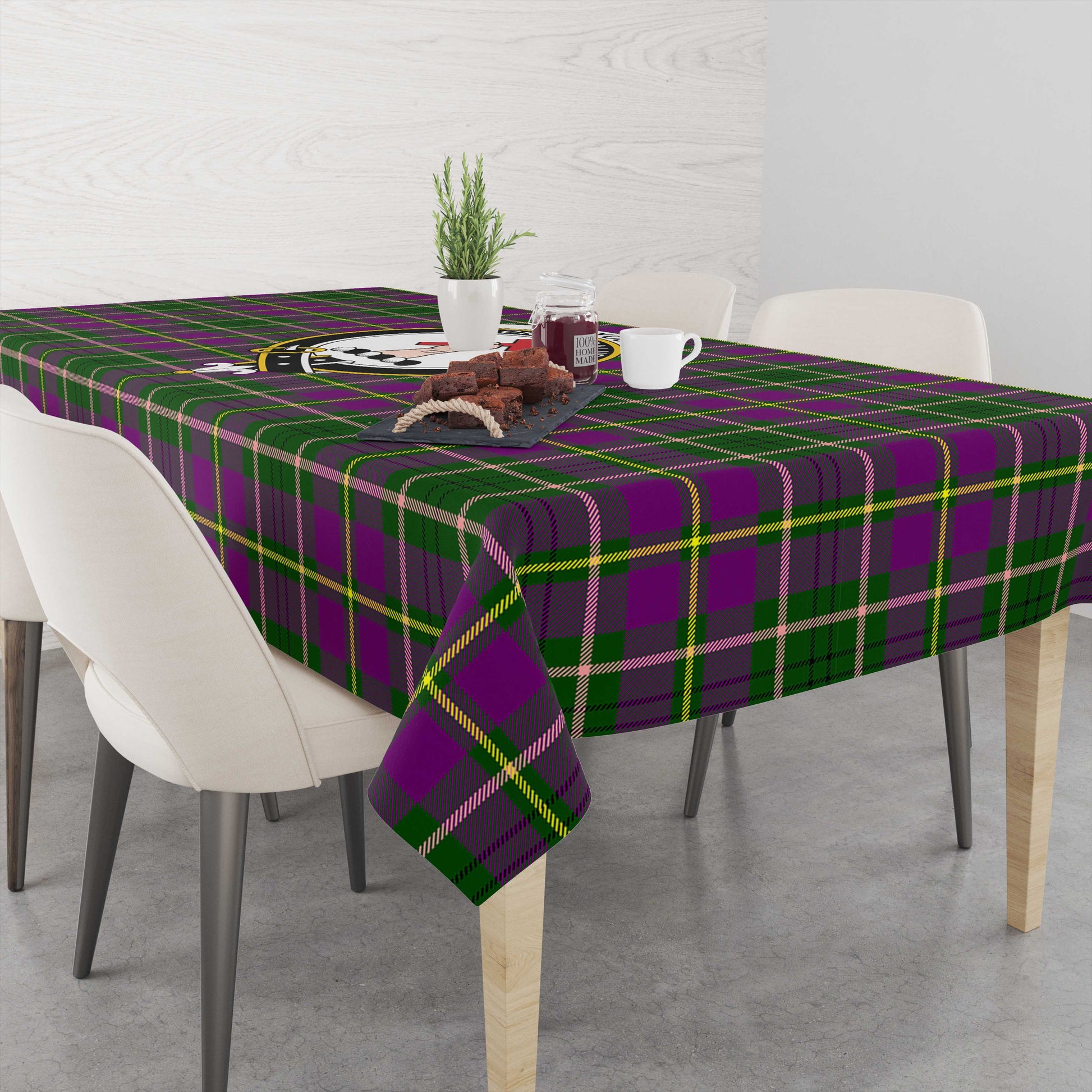 taylor-tatan-tablecloth-with-family-crest