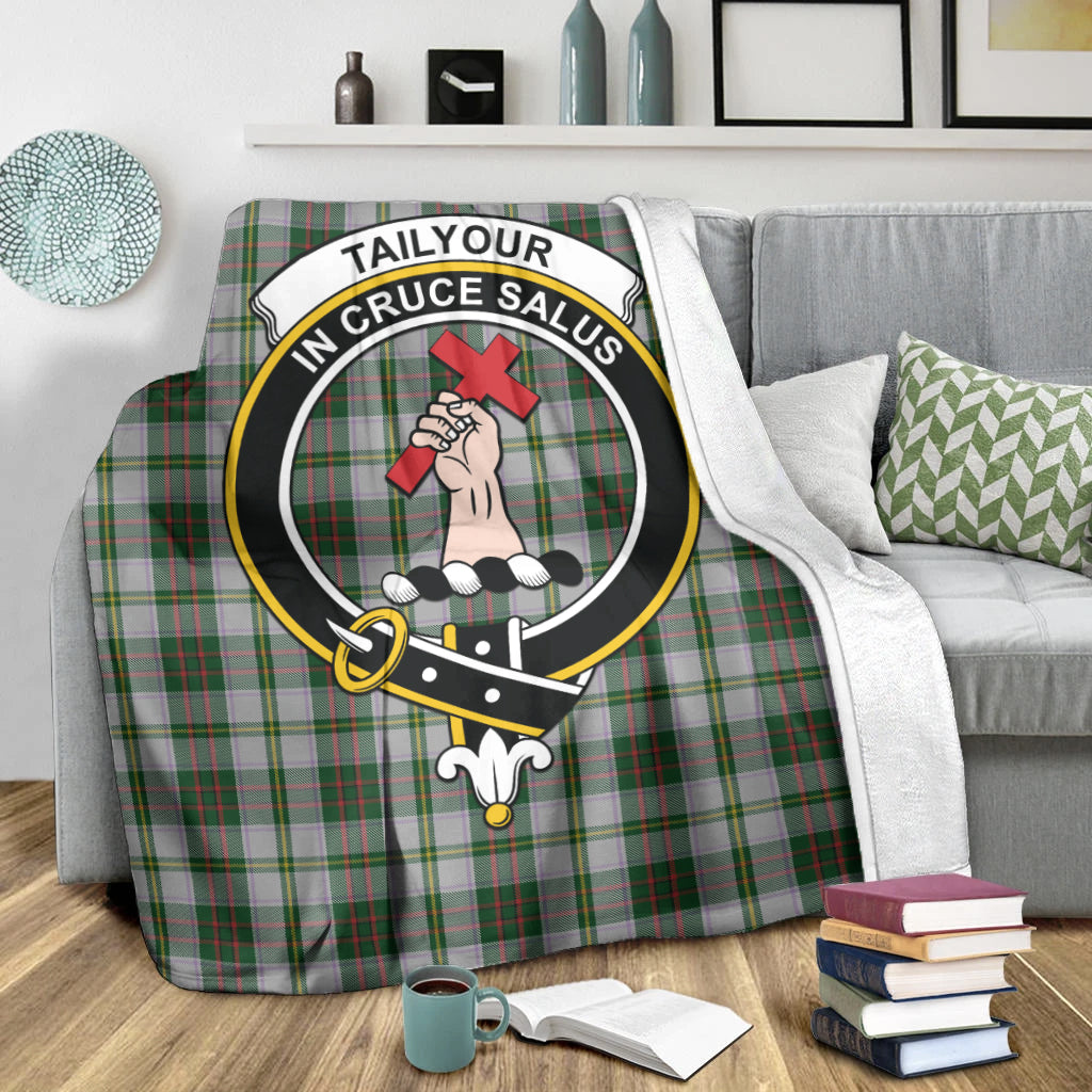 taylor-dress-tartab-blanket-with-family-crest