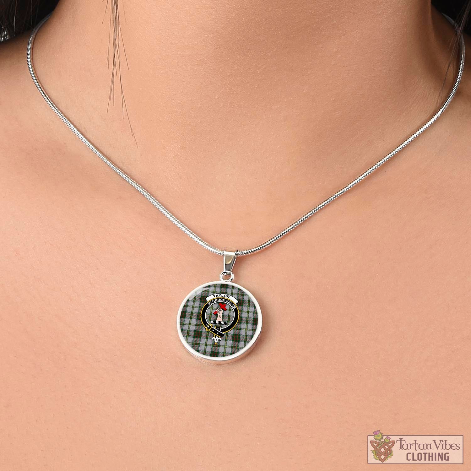 Tartan Vibes Clothing Taylor Dress Tartan Circle Necklace with Family Crest