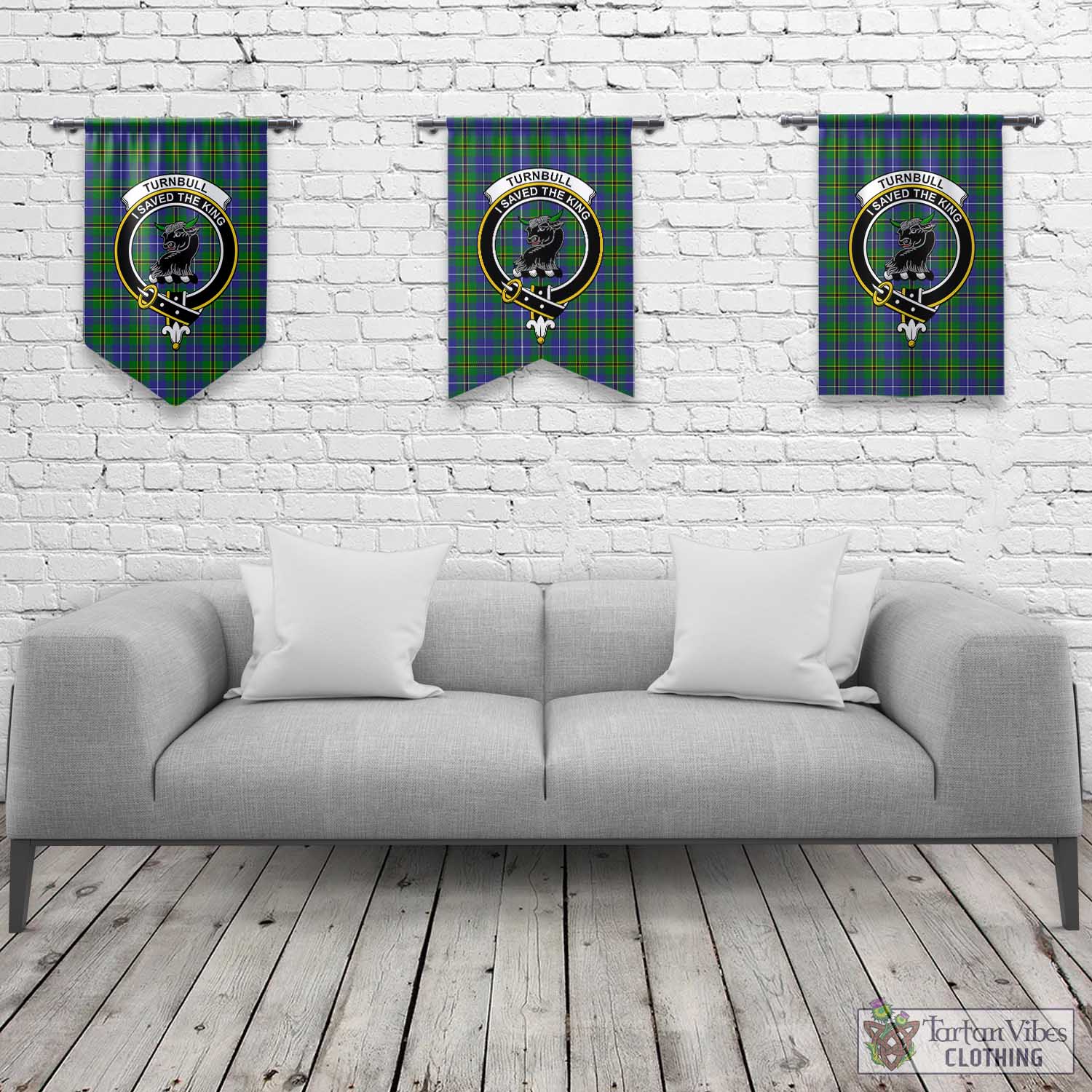 Tartan Vibes Clothing Turnbull Hunting Tartan Gonfalon, Tartan Banner with Family Crest