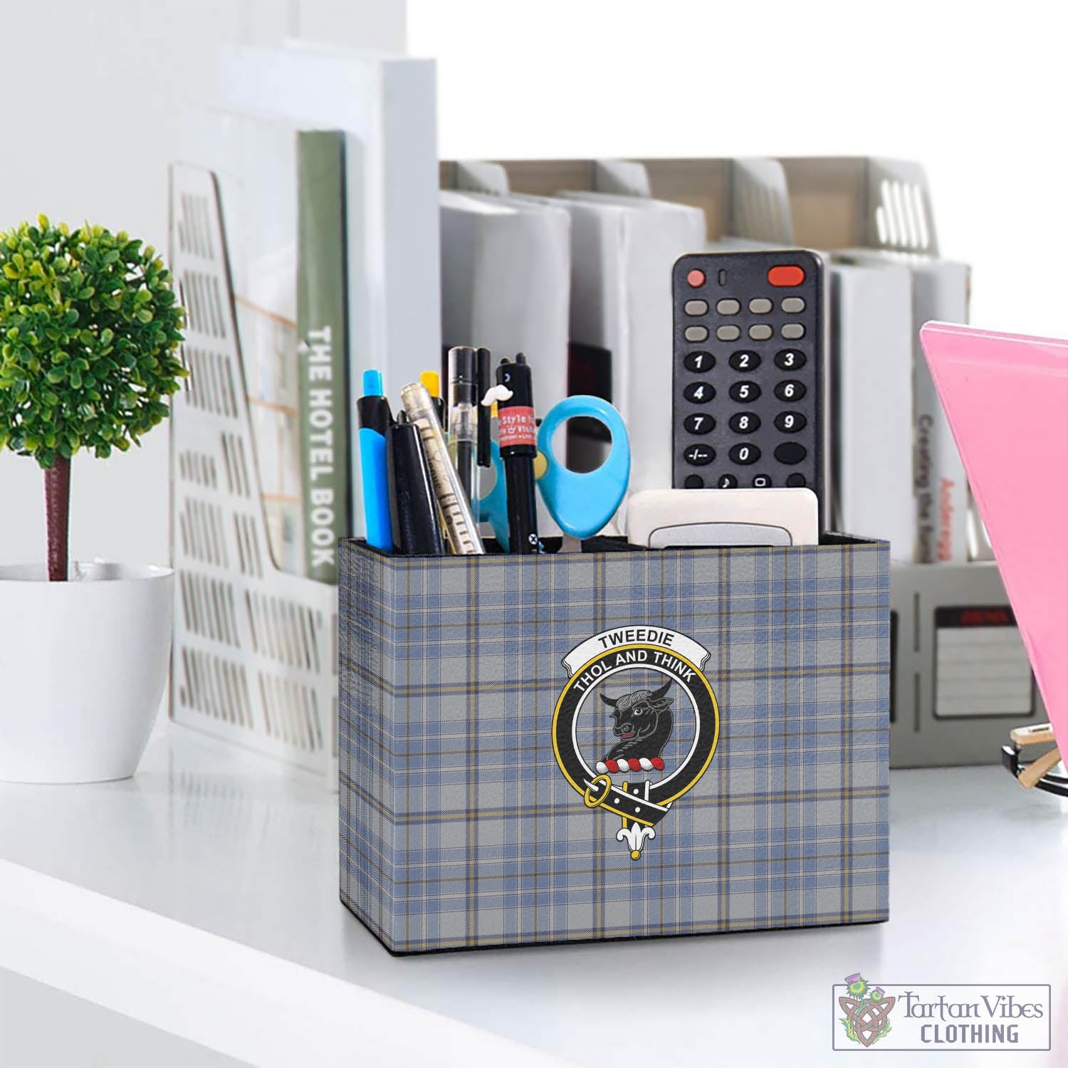 Tartan Vibes Clothing Tweedie Tartan Pen Holder with Family Crest