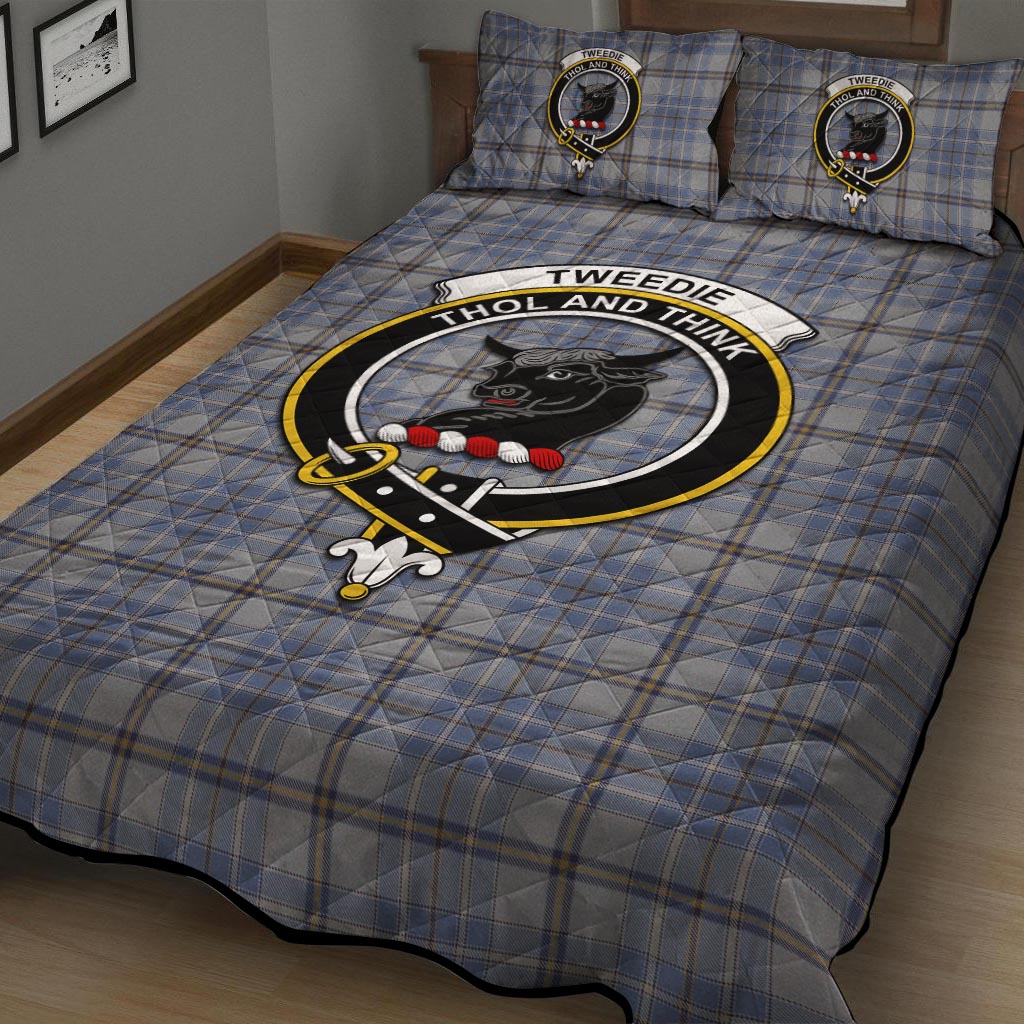 Tweedie Tartan Quilt Bed Set with Family Crest - Tartan Vibes Clothing