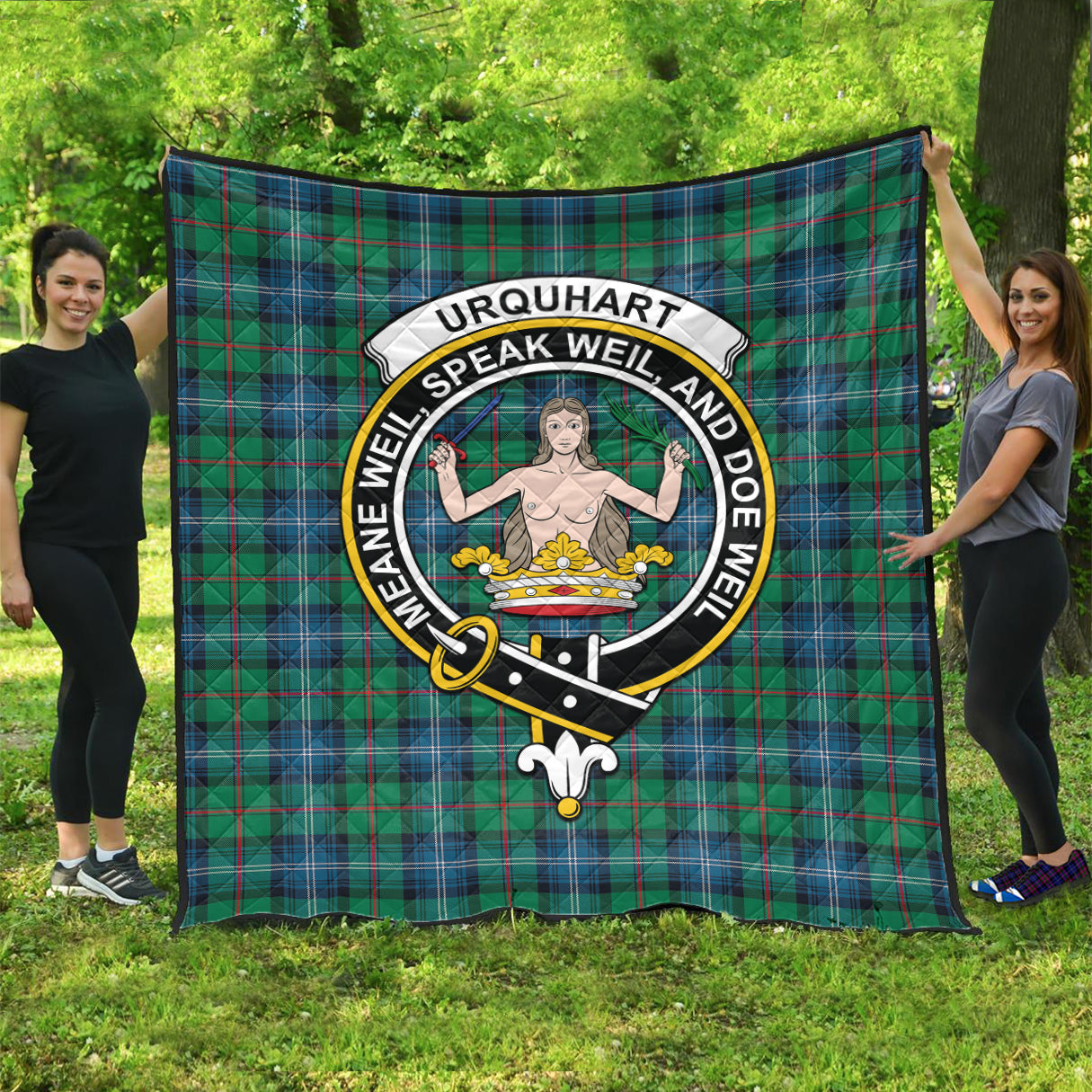 urquhart-ancient-tartan-quilt-with-family-crest