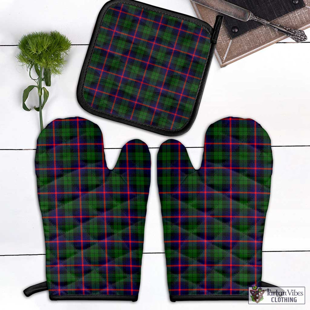 Urquhart Modern Tartan Combo Oven Mitt & Pot-Holder Combo 1 Oven Mitt & 1 Pot-Holder Black - Tartan Vibes Clothing