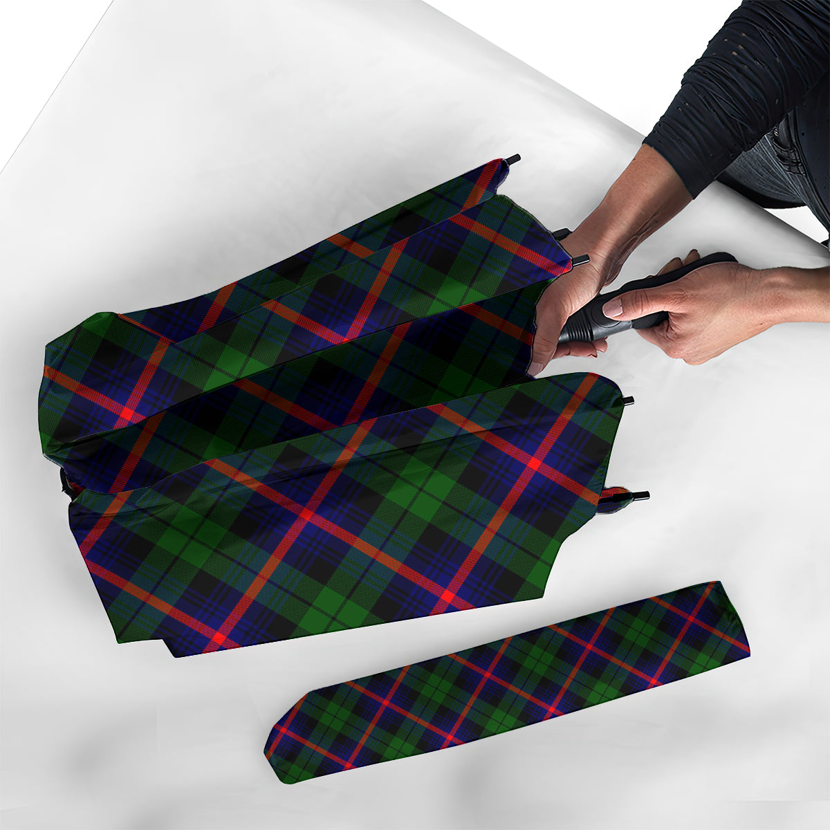 Urquhart Modern Tartan Umbrella - Tartanvibesclothing