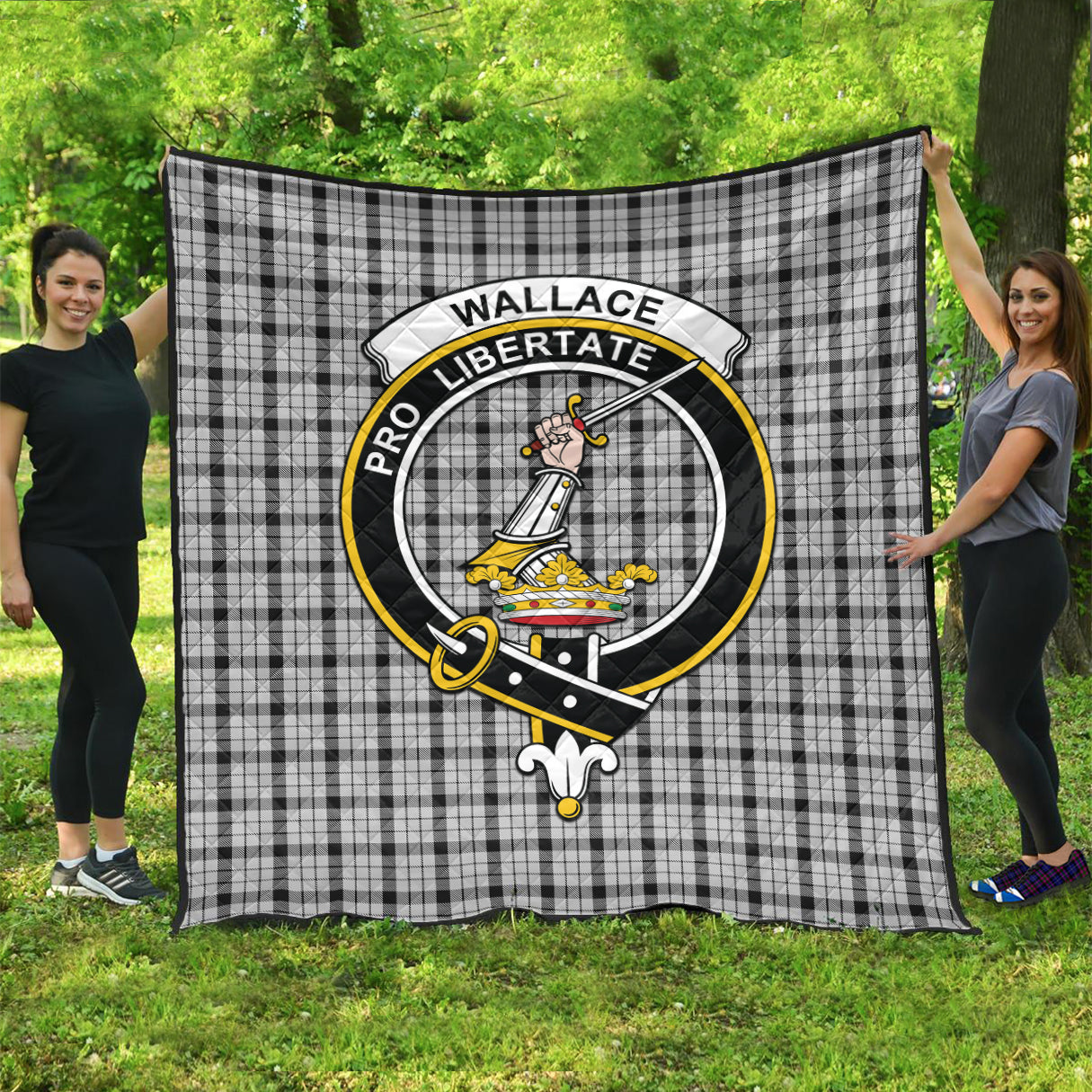 wallace-dress-tartan-quilt-with-family-crest