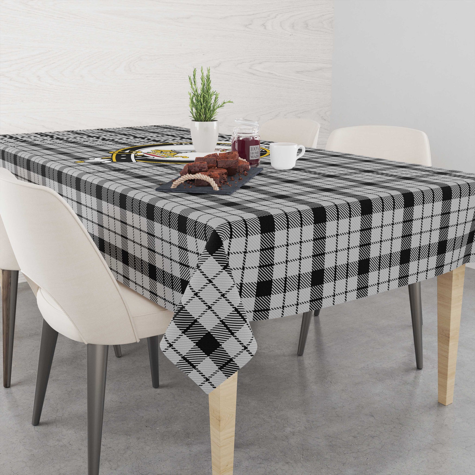 wallace-dress-tatan-tablecloth-with-family-crest