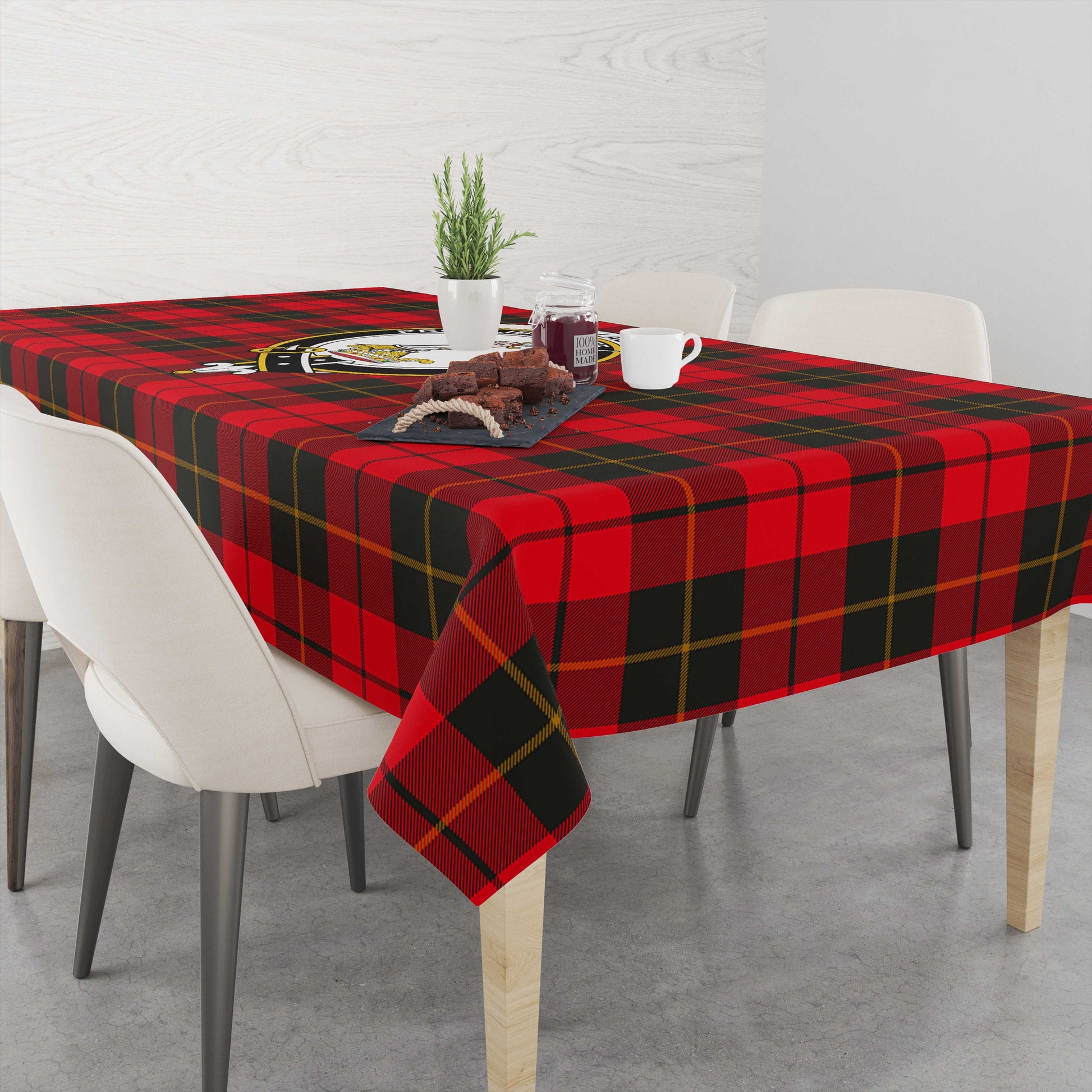 wallace-weathered-tatan-tablecloth-with-family-crest