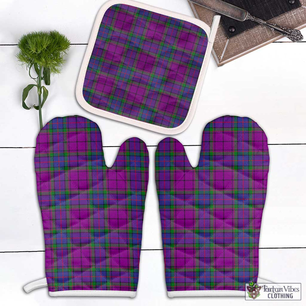 Wardlaw Modern Tartan Combo Oven Mitt & Pot-Holder Combo 1 Oven Mitt & 1 Pot-Holder White - Tartan Vibes Clothing