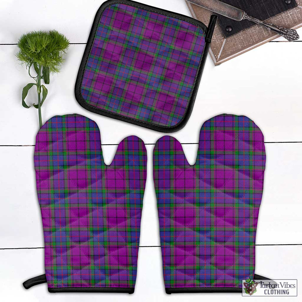 Wardlaw Modern Tartan Combo Oven Mitt & Pot-Holder Combo 1 Oven Mitt & 1 Pot-Holder Black - Tartan Vibes Clothing