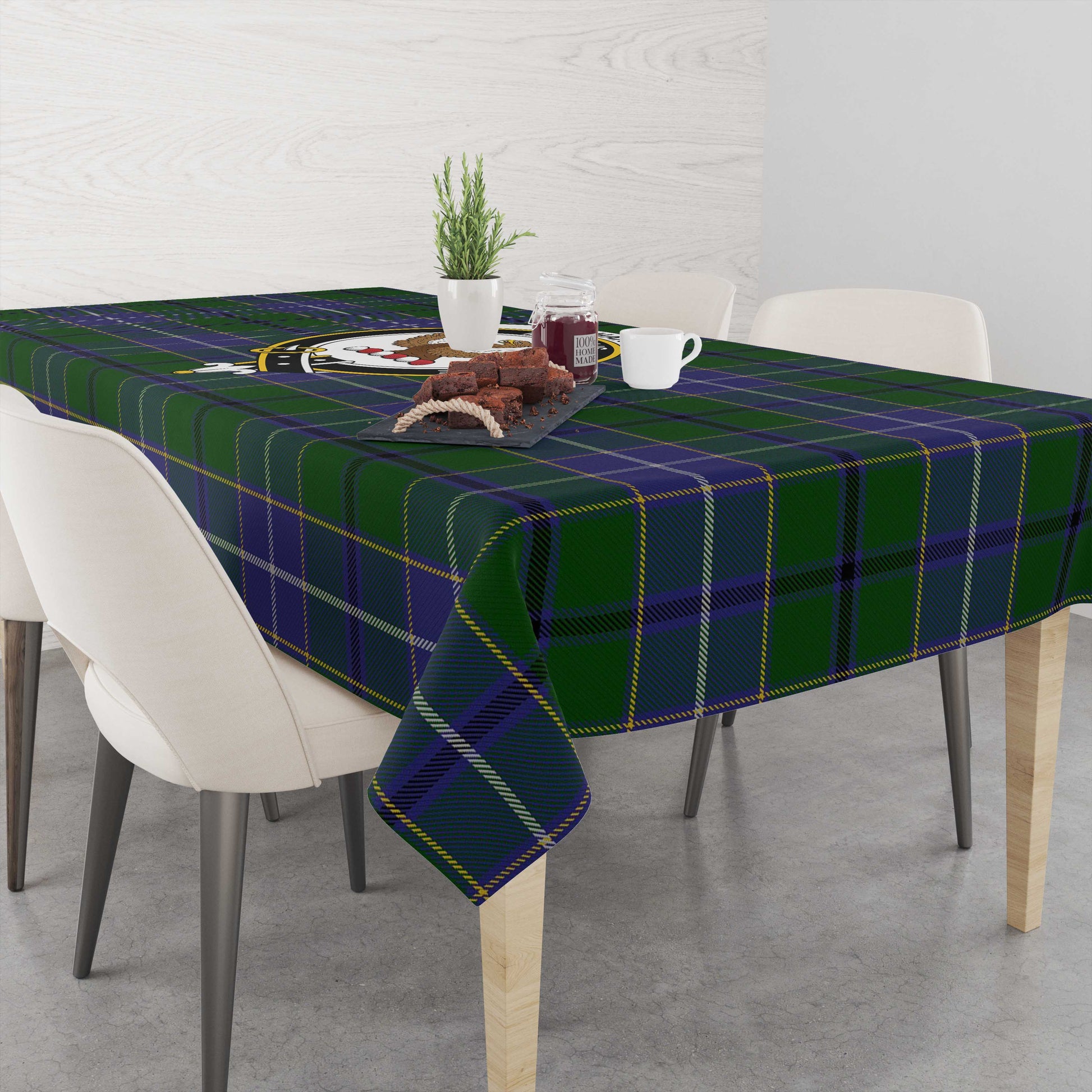 wishart-hunting-tatan-tablecloth-with-family-crest