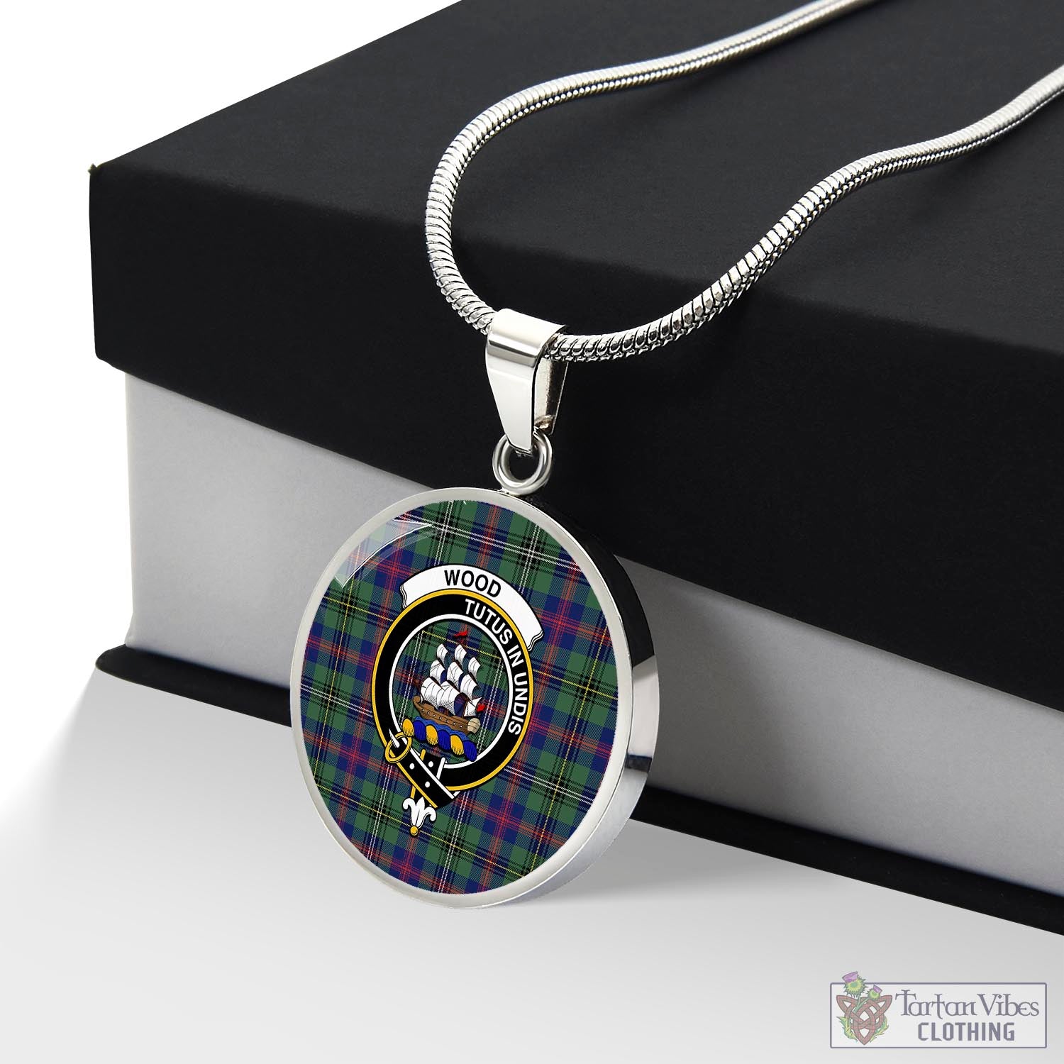 Tartan Vibes Clothing Wood Modern Tartan Circle Necklace with Family Crest